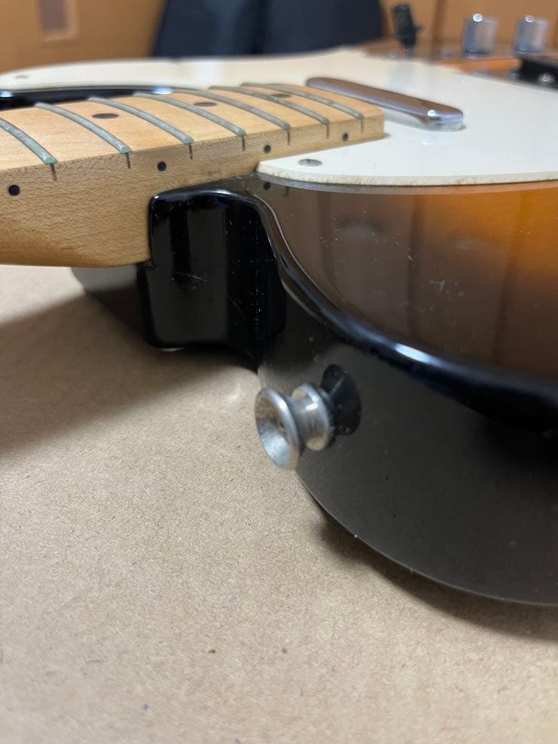 エレキギター　Squier Telecaster （右利き用）