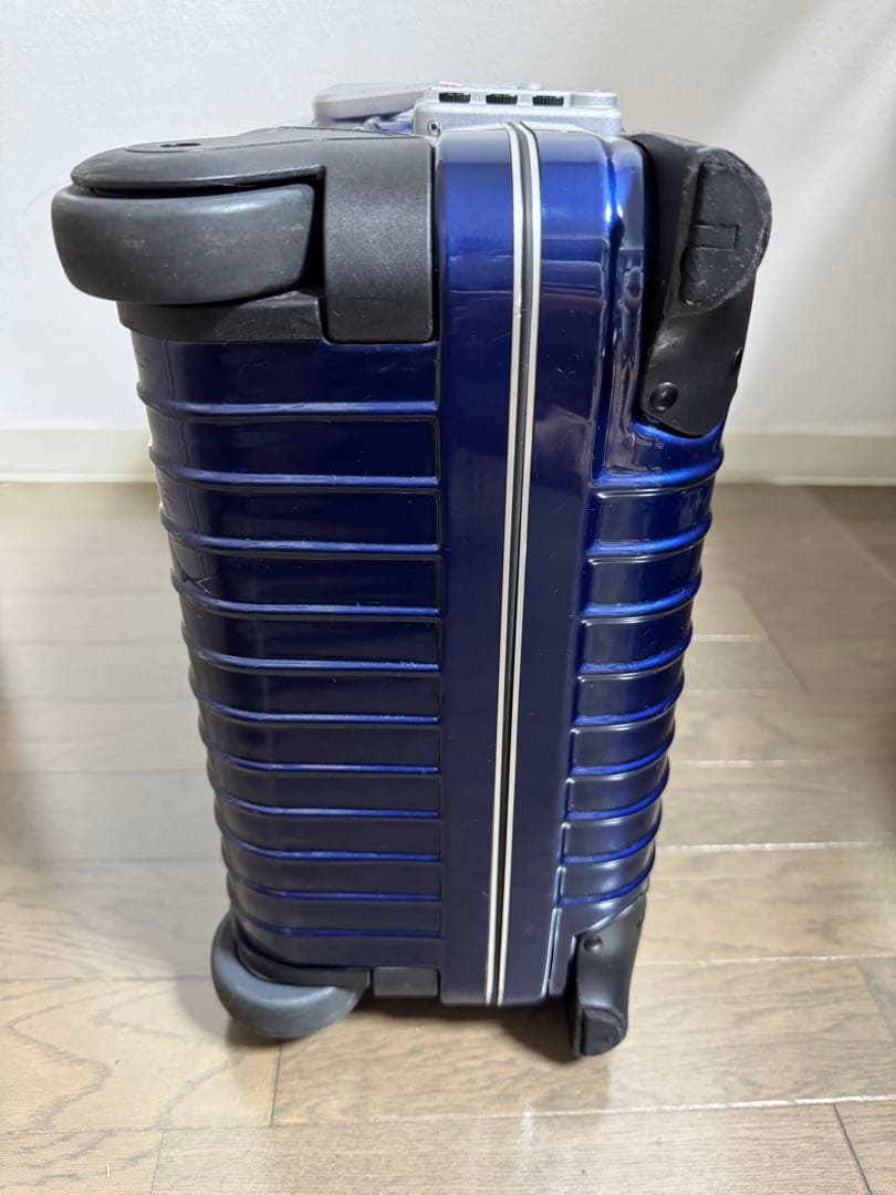 kumagoroさま専用リモワ リンボ ブルー 32L 2輪 機内持込