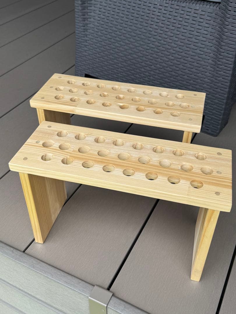 木製シザースタンド