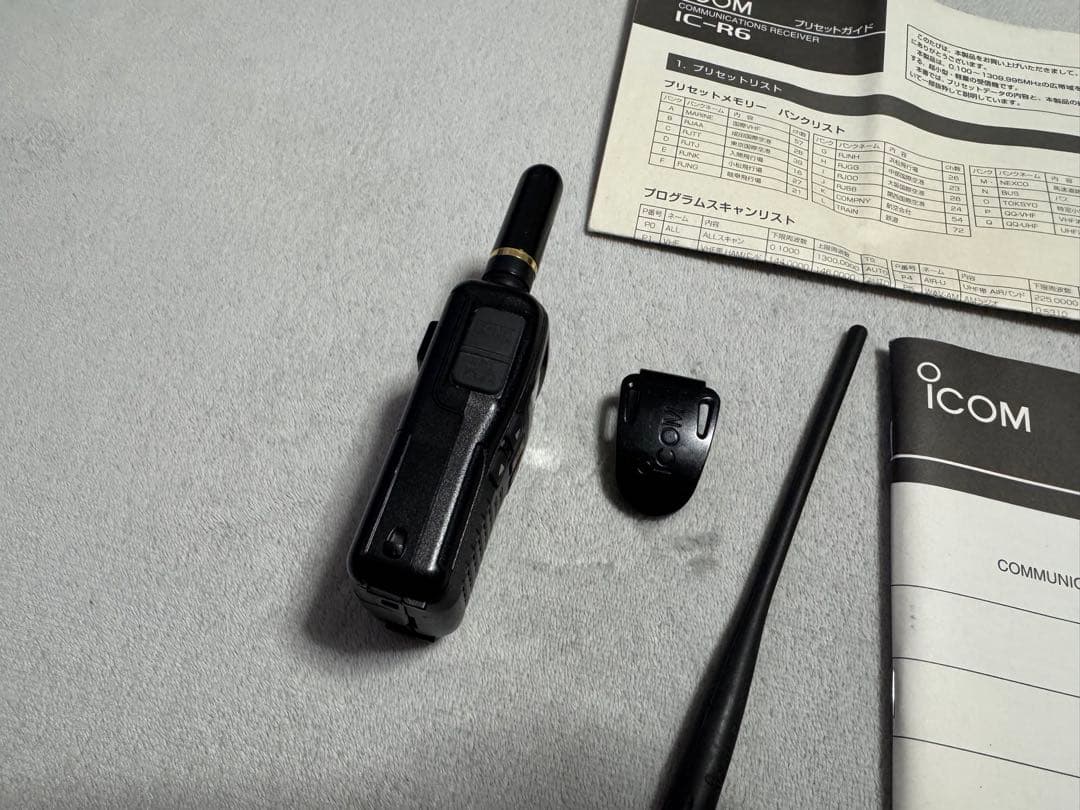 ICOM IC-R6 受信機 SRH805Sアンテナ付き