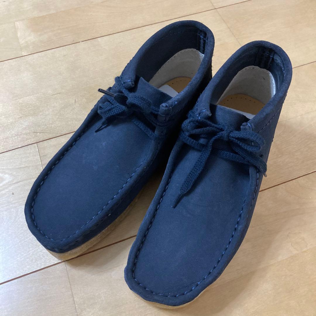 新品未使用　クラークス　ワラビー　スウェードブーツ　24.5〜25.0 箱付き