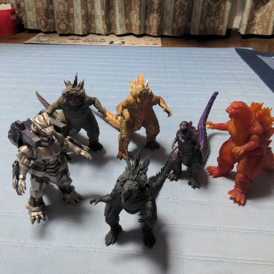 ゴジラ　フィギュア　６体セット