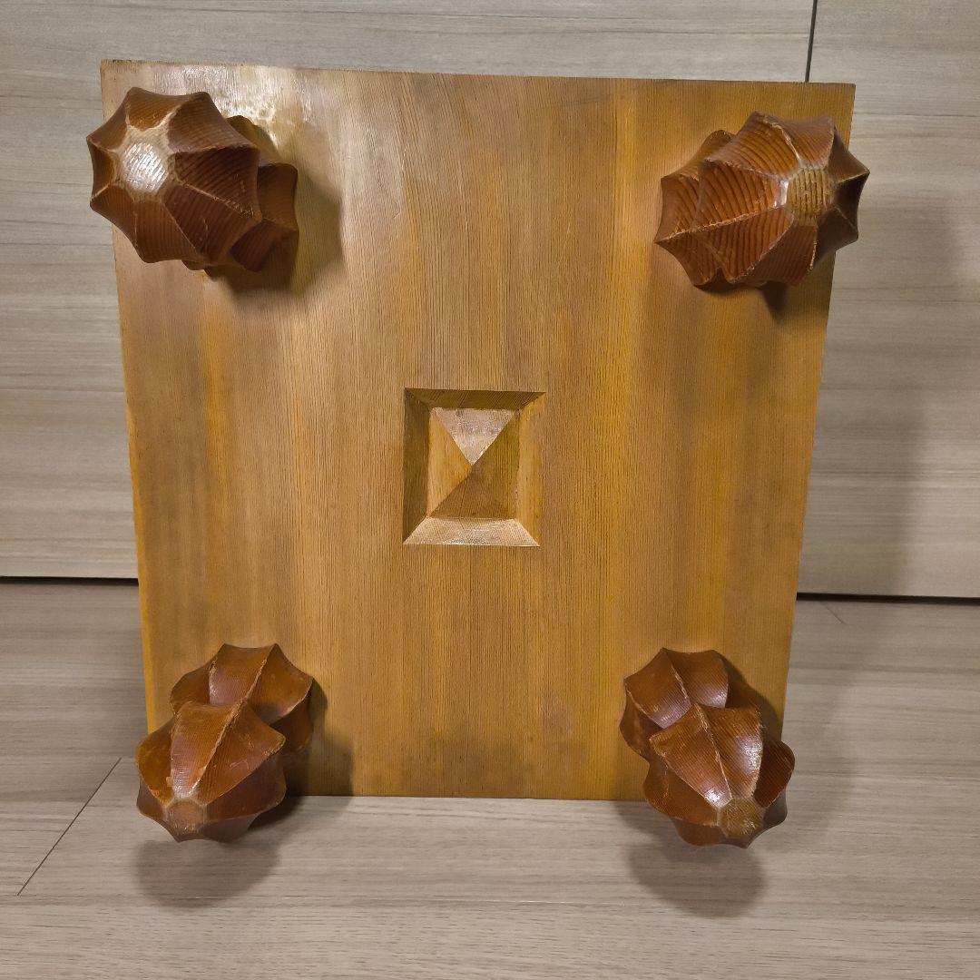 【囲碁 足付 高級碁盤】貴重 極厚 5寸6分 本榧 天地柾目 へそ有り