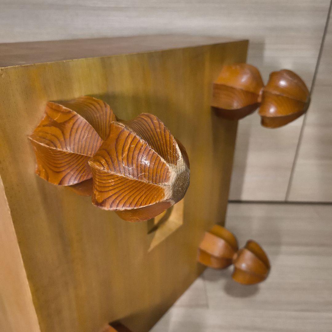 【囲碁 足付 高級碁盤】貴重 極厚 5寸6分 本榧 天地柾目 へそ有り