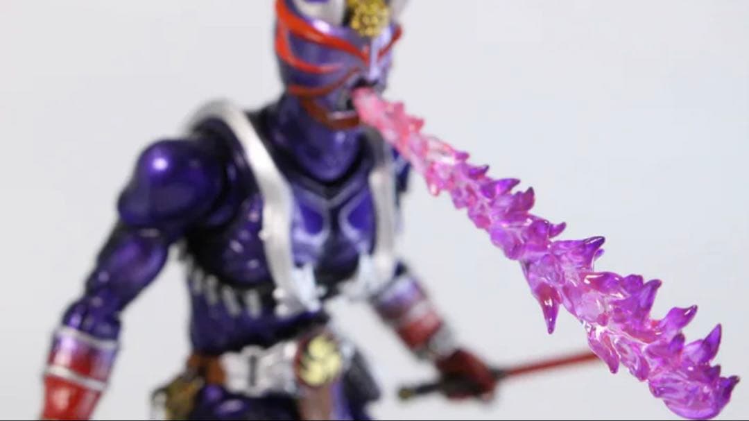 【新品】フィギュアーツ真骨彫用　仮面ライダー響鬼シリーズ音撃棒セット+鬼火ヘッド