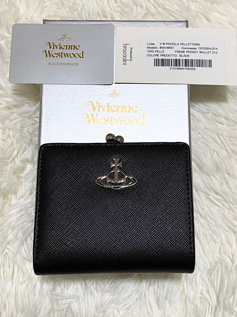 大人気⭐︎VivienneWestwood 二つ折財布　訳あり