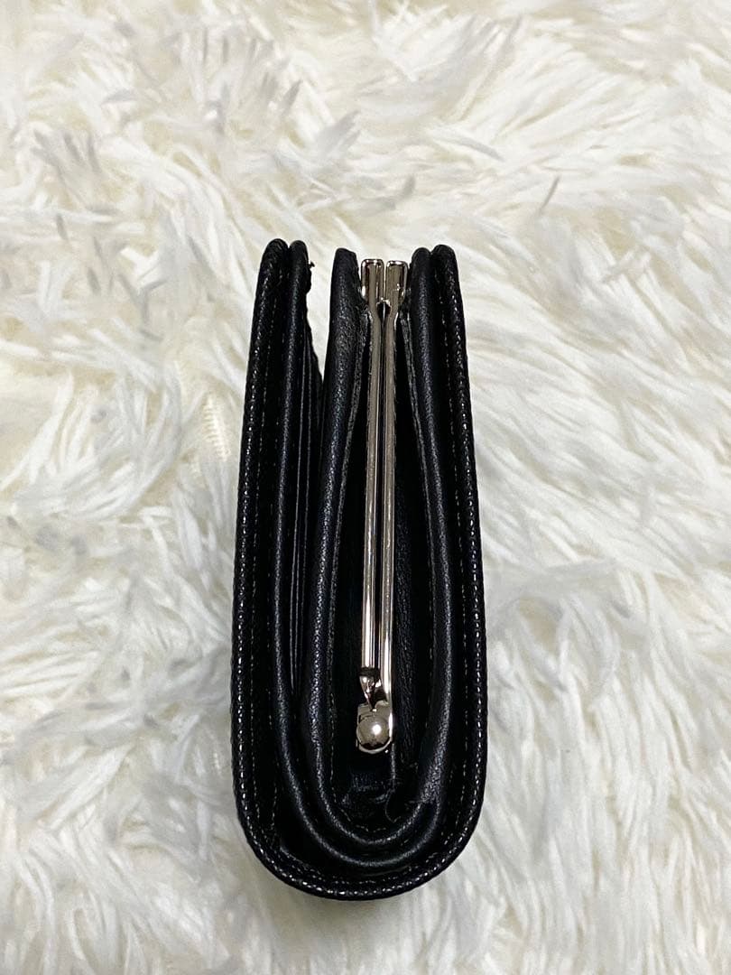 大人気⭐︎VivienneWestwood 二つ折財布　訳あり