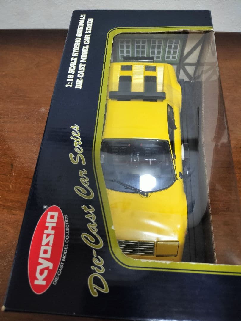 京商1/18　フェラーリ512BB 【希少初期パッケージ新品未開封イエロー】