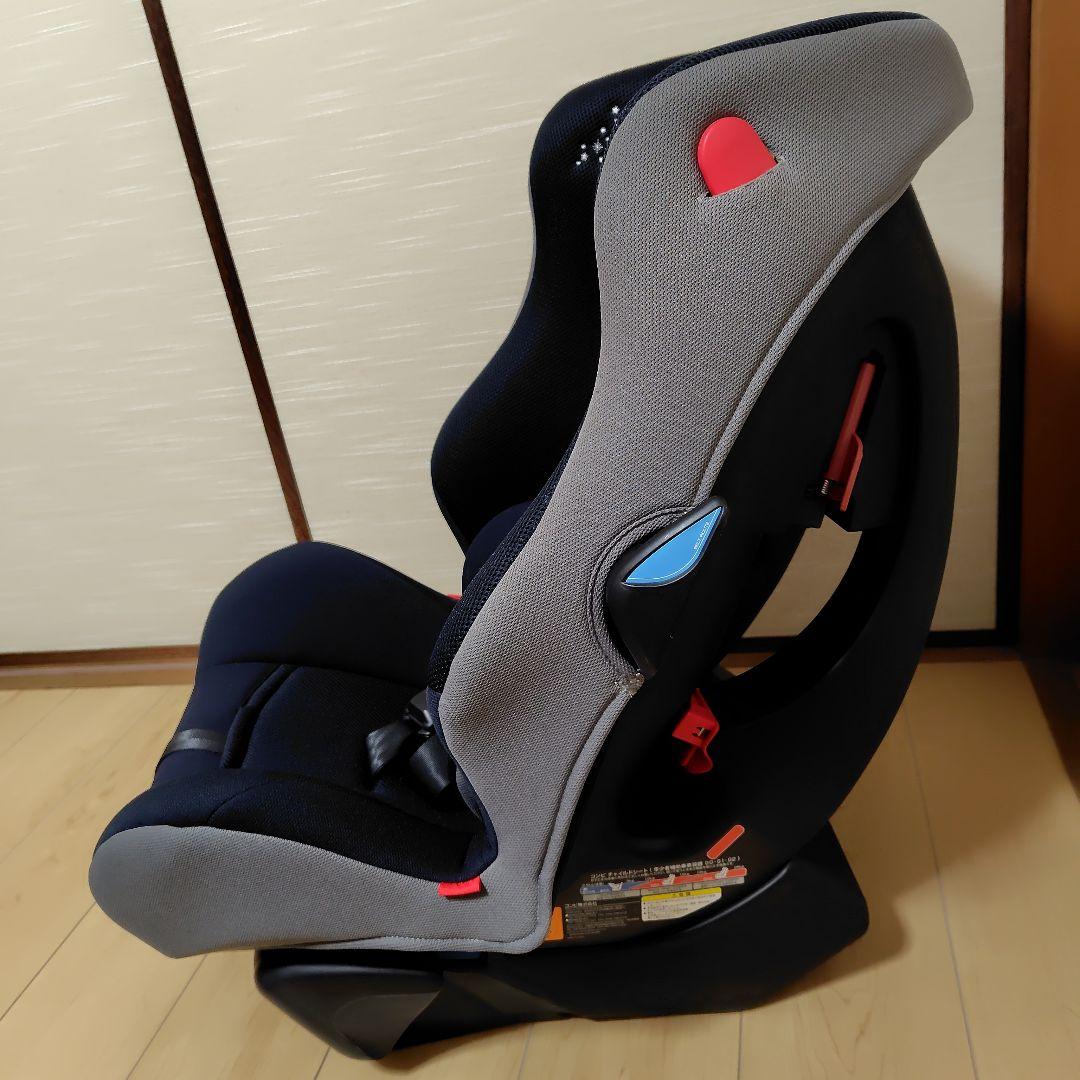 るん【コンビ】チャイルドシート　ウィゴーロング　ネイビー
