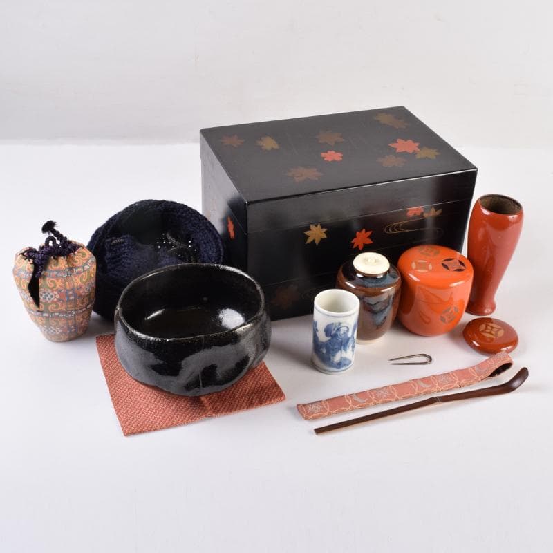 茶道具　雲錦蒔絵　利休茶箱　黒茶碗　七宝蒔絵　棗など　九点　一式　M　R8900