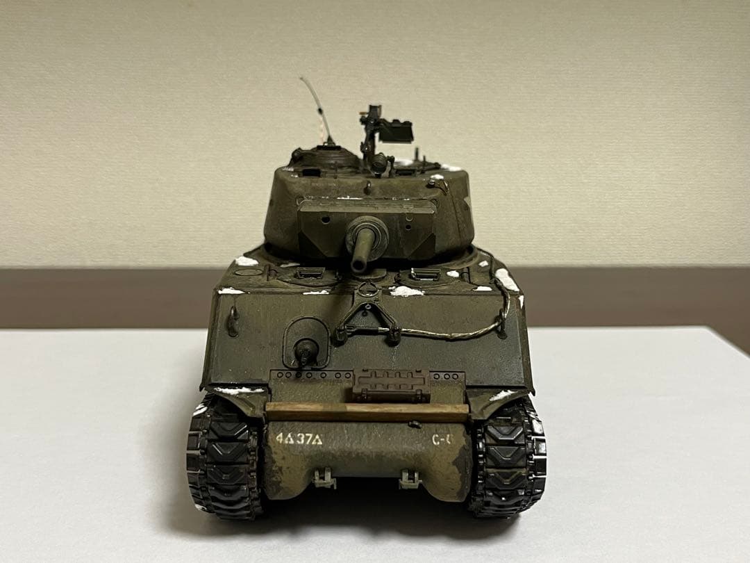 1/35 アメリカ軍　M4A3E2 シャーマン　ジャンボ　完成品