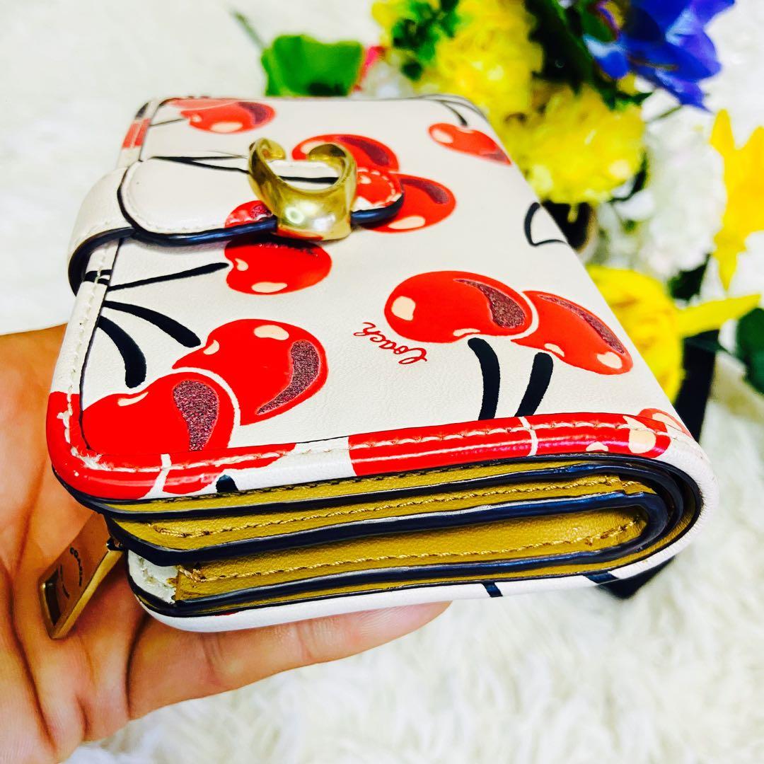 COACH✨コーチ✨財布✨チェリー✨タビー✨ウォレット✨ラメ✨さくらんぼ✨本革