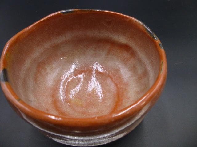 楽吉左衛門　十一代　慶入　赤茶碗／共箱／銘「月老」／表千家十一代　碌々斎極め箱