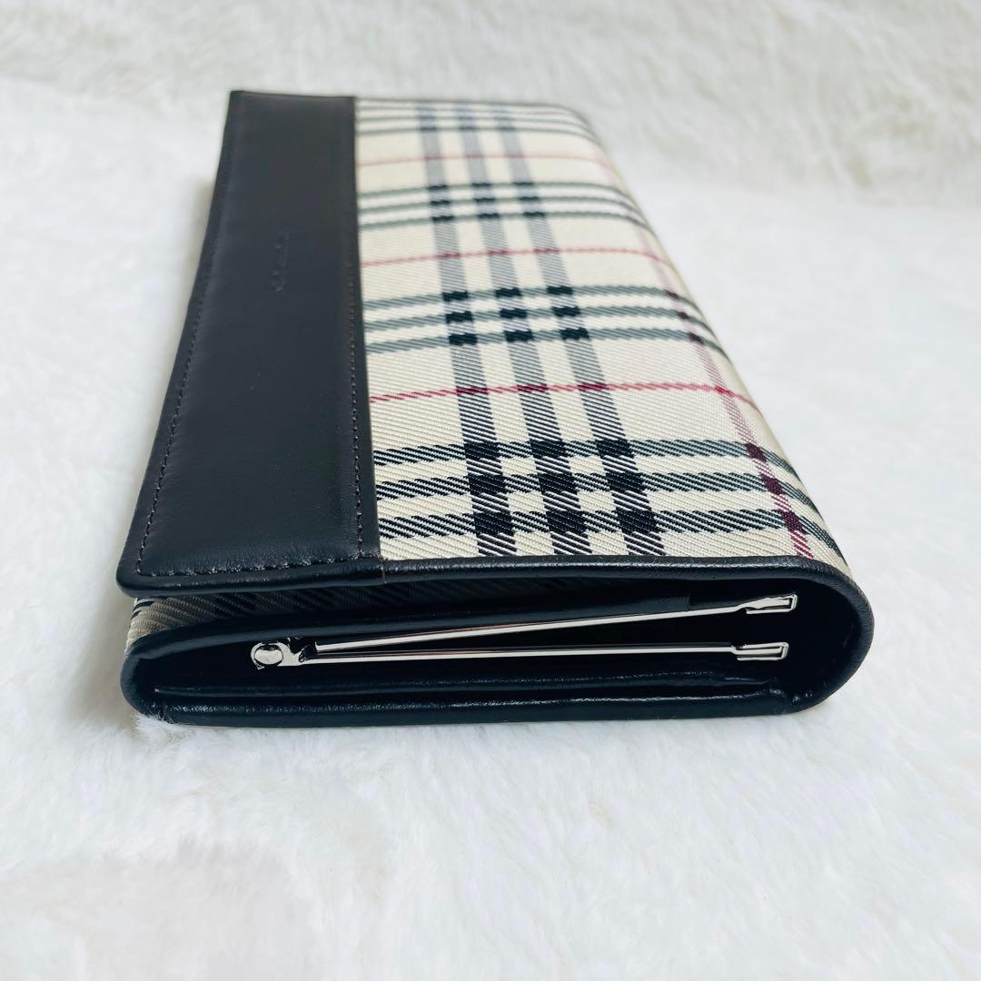 新品未使用　BURBERRY がま口　長財布　二つ折り　ノバチェック　おしゃれ