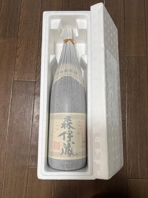 送料無料　森伊蔵　1800ml 芋焼酎　新品未開封