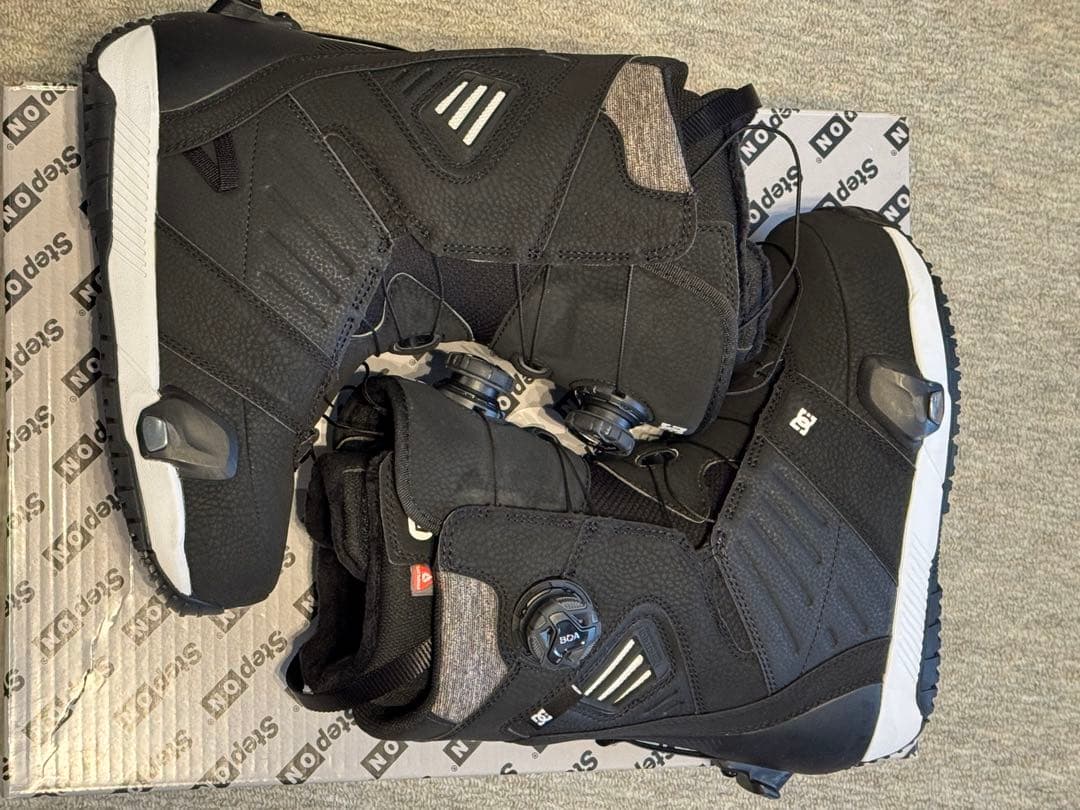 ぺ*様 美品 STEP ON DC JUDGE 26.0cm ディーシー ジャッ