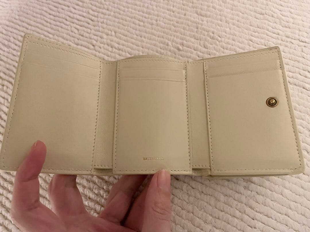 BALENCIAGA ミニウォレット　ライトイエロー
