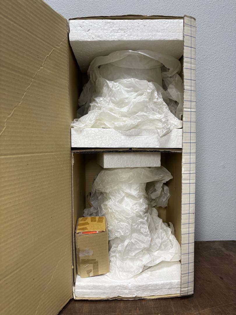 未使用 テーブルランプ GIRL 愛新陶器 昭和レトロ 電気スタンド