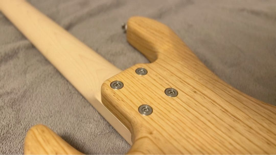 ベース Kikuchi Guitars Hermes MV5 NAT