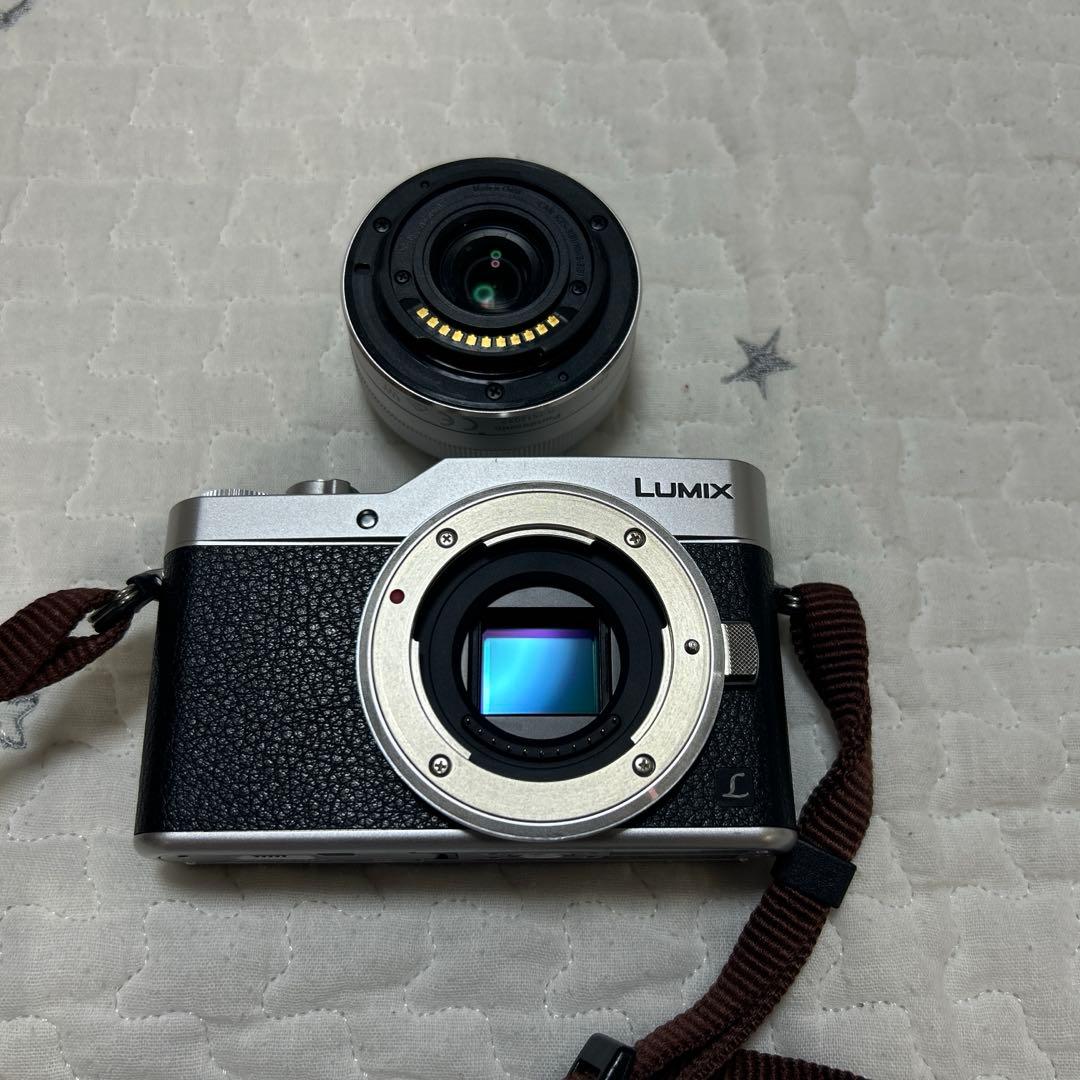 Panasonic LUMIX DC-GF9 ミラーレス一眼カメラ