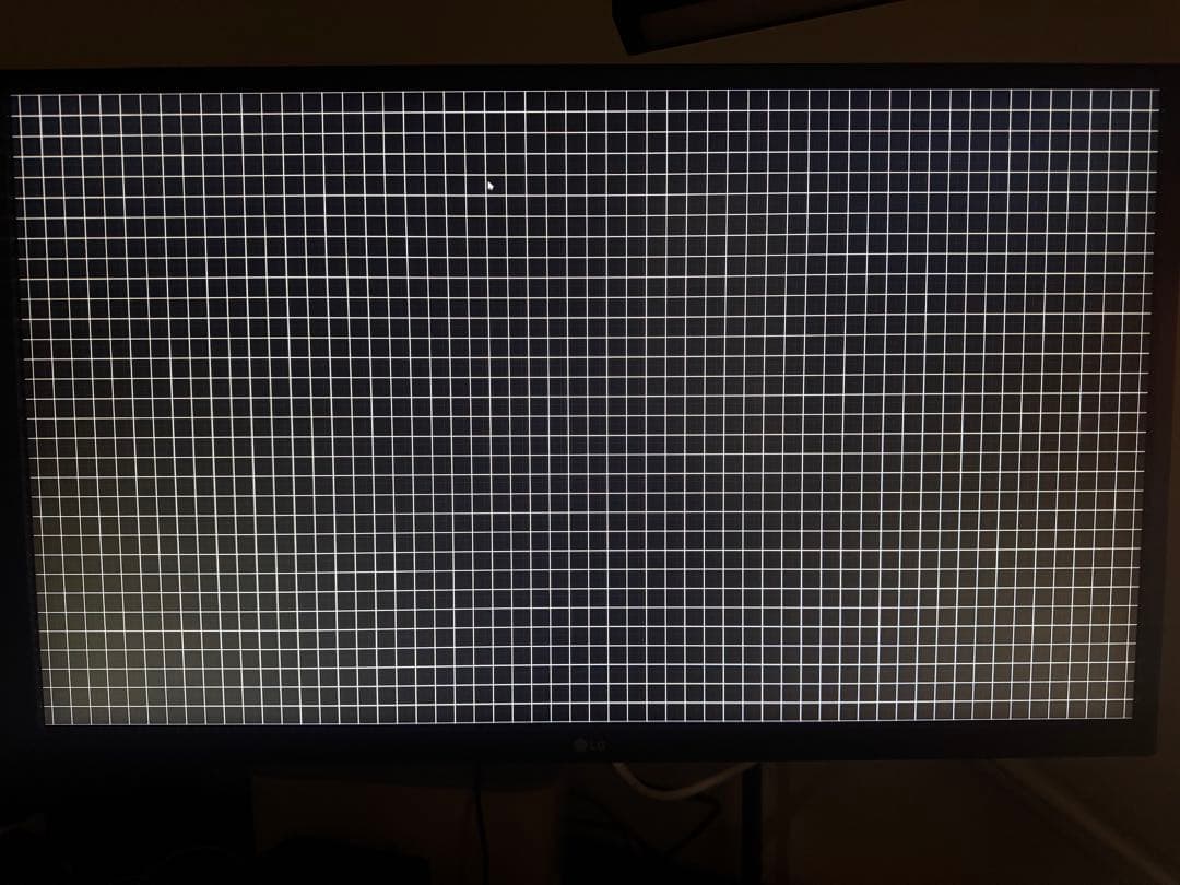 LG 4k 27UL500-W 27インチ　無スタッド