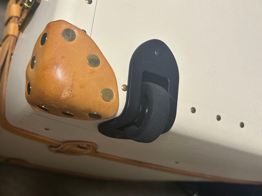 GLOBE TROTTER サファリ ラージ 2輪 アイボリーｘナチュラル