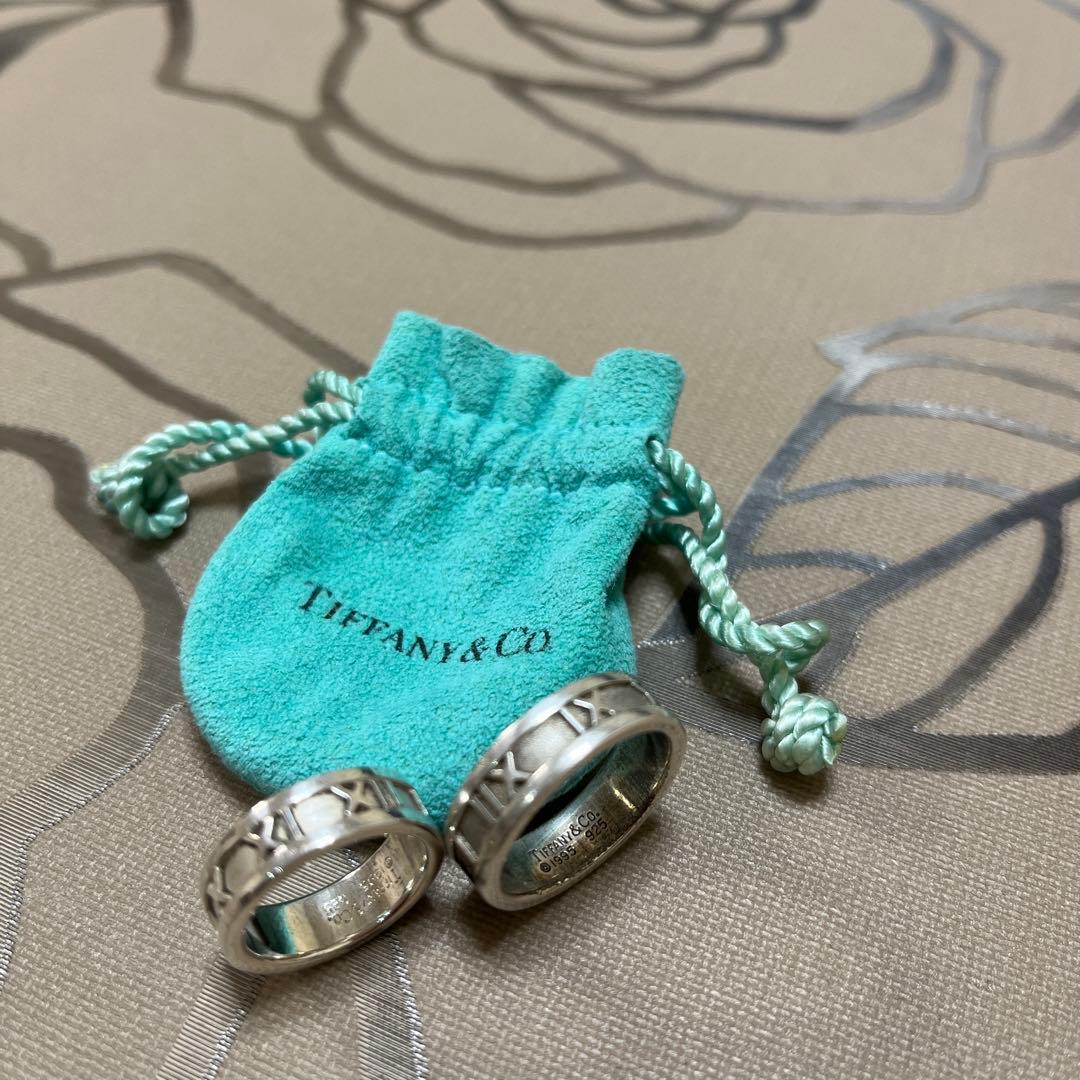 Tiffany & Co. シルバーリング 9号と１８号