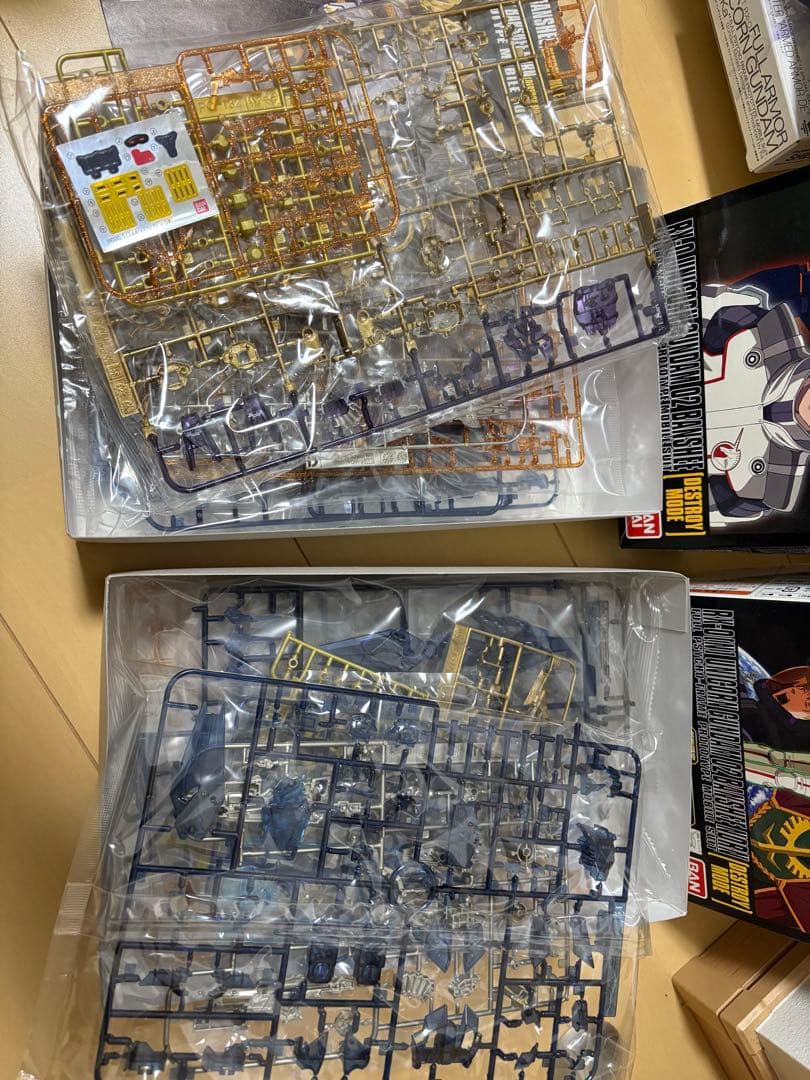 HGユニコーンガンダム 02 バンシィ 劇場限定版セット　ヘッドディスプレイ