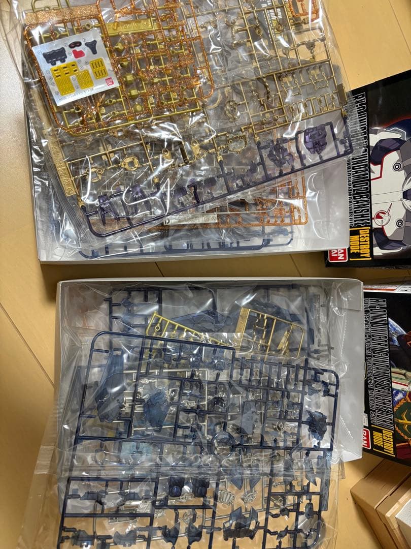 HGユニコーンガンダム 02 バンシィ 劇場限定版セット　ヘッドディスプレイ