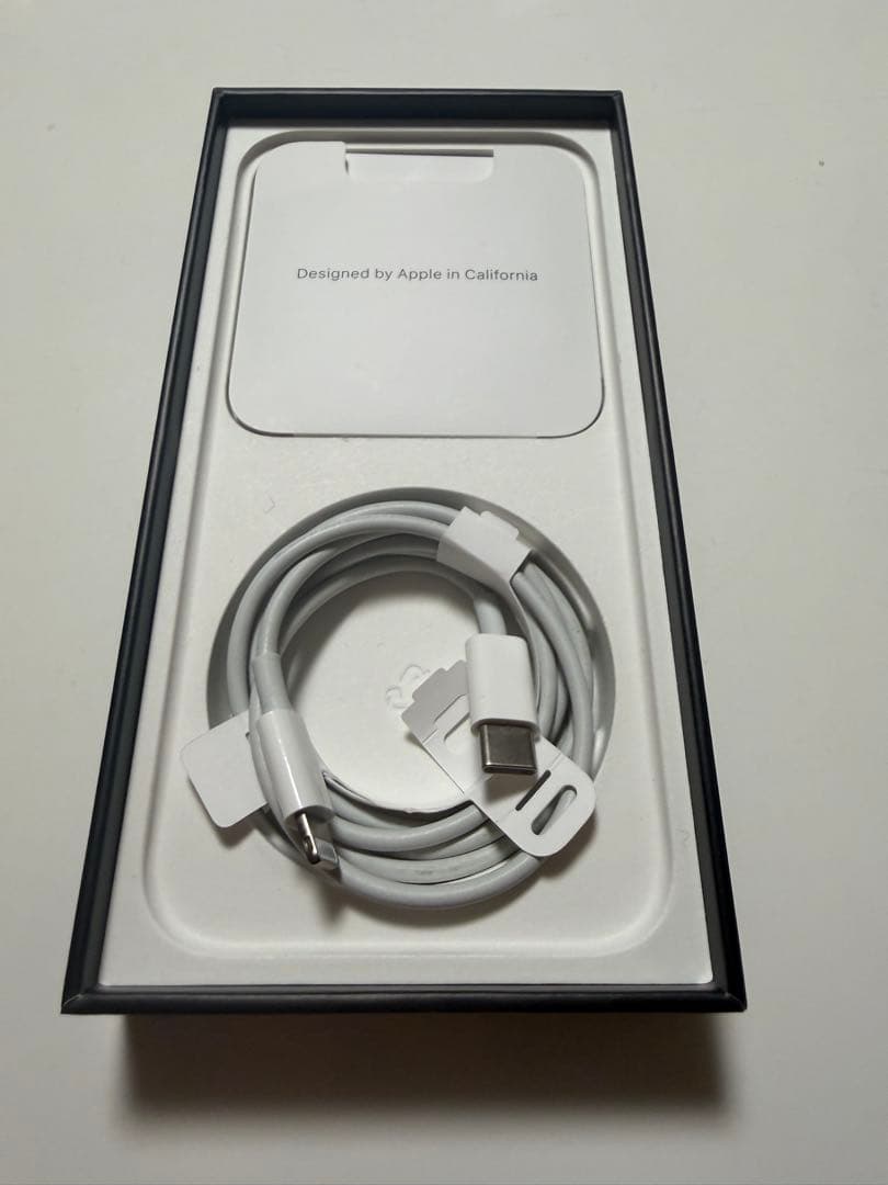 【充電器サービス】iPhone13Pro128GBSIMフリーdocomo解除済