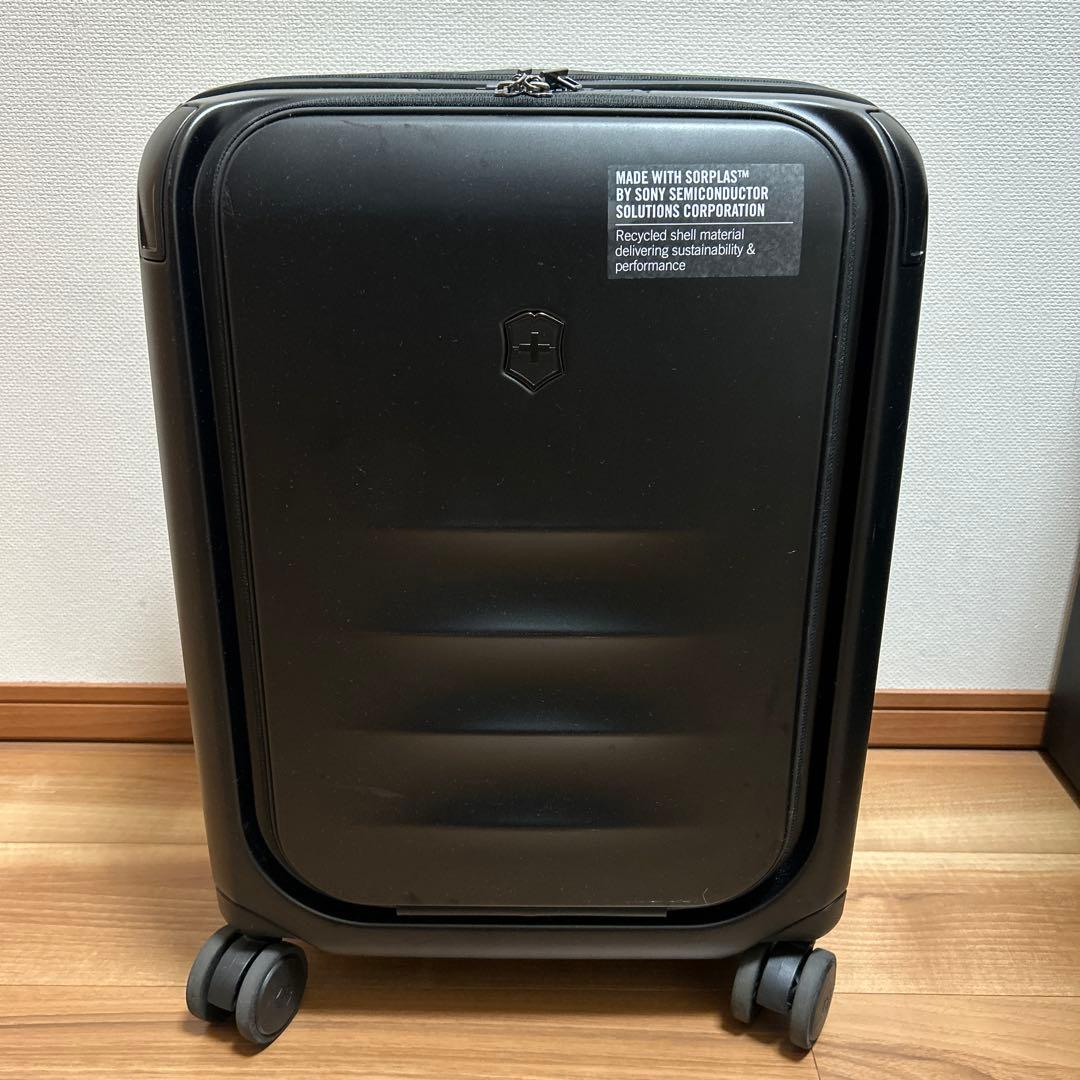 Victorinox　ヴィクトリノックス　スーツケース