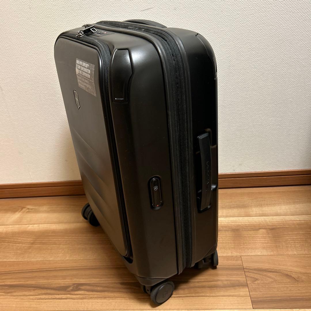 Victorinox　ヴィクトリノックス　スーツケース