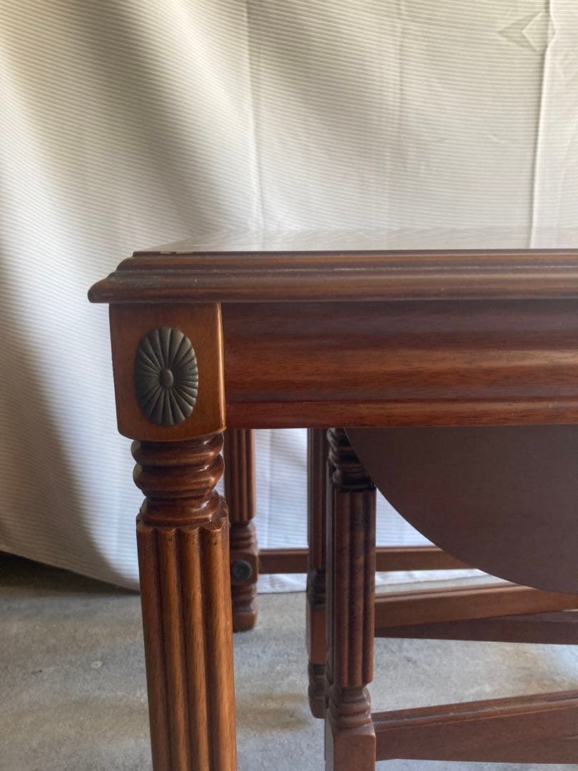 家具 Antique nesting tables nest of table