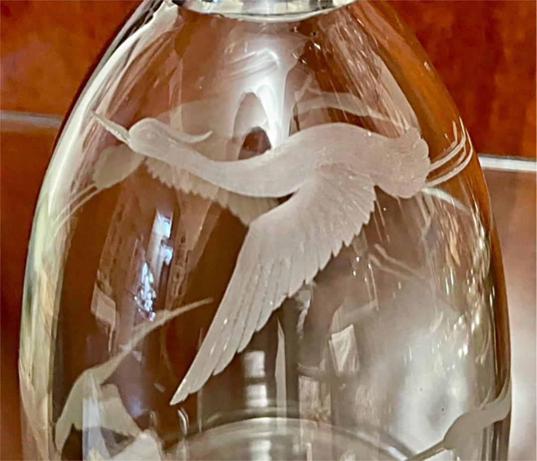 アール・ヌーヴォー様式　鶴絵のカラフェ　銀の装飾付き