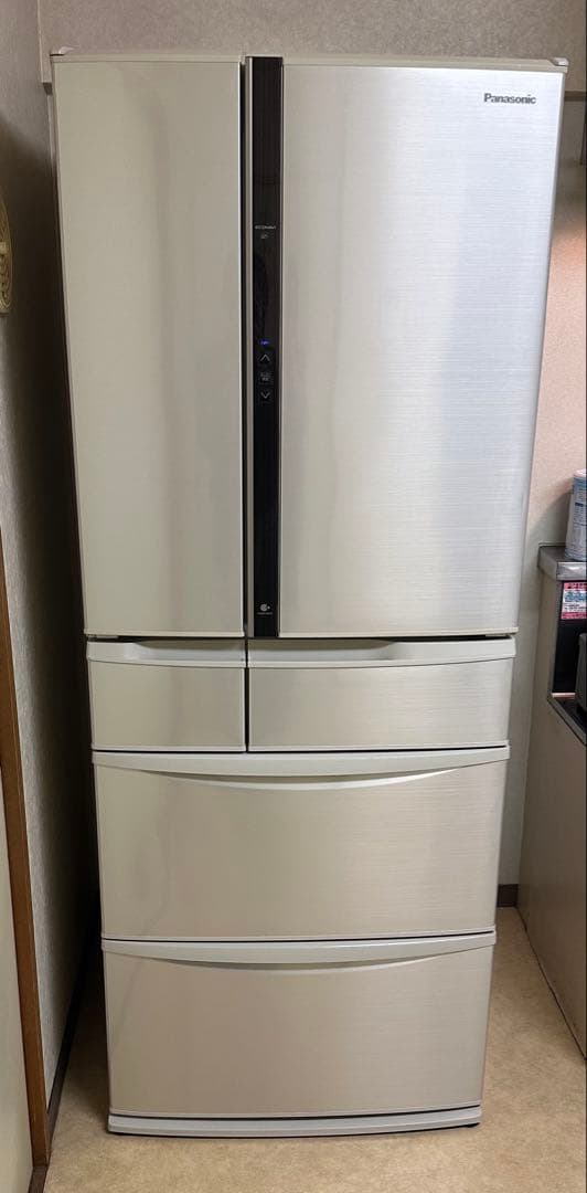 【送料込み】大型冷蔵庫　Panasonic NR-FVM470S-N