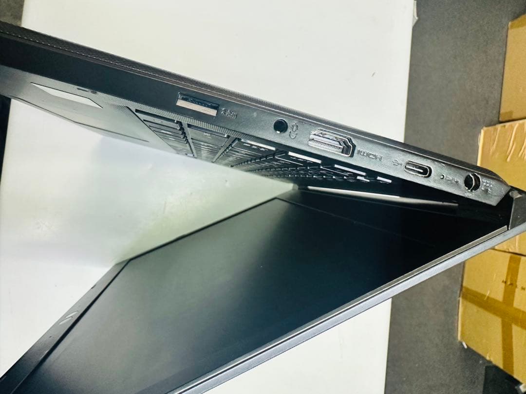 年末セール⑧i7第8世代超薄型東芝13.3型Windows11ノートパソコン