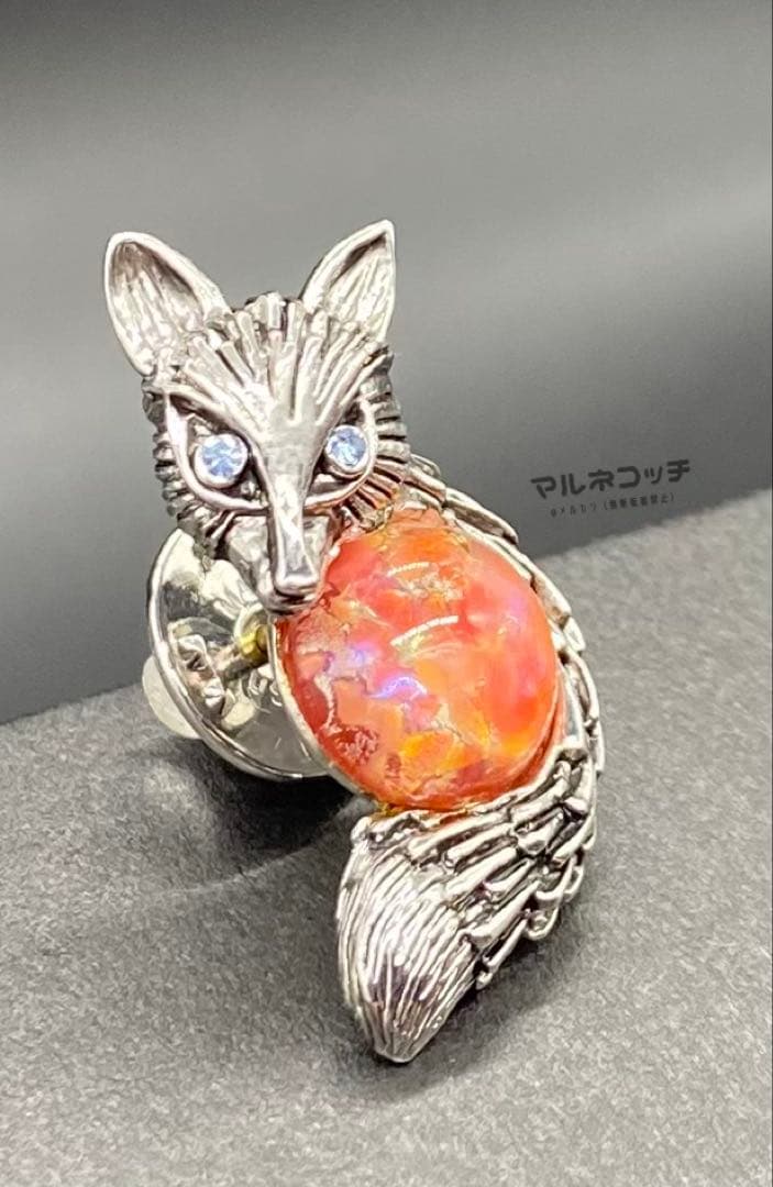 イマック　キツネ　ボヘミアングラス　バッジ　ブローチ　きつね