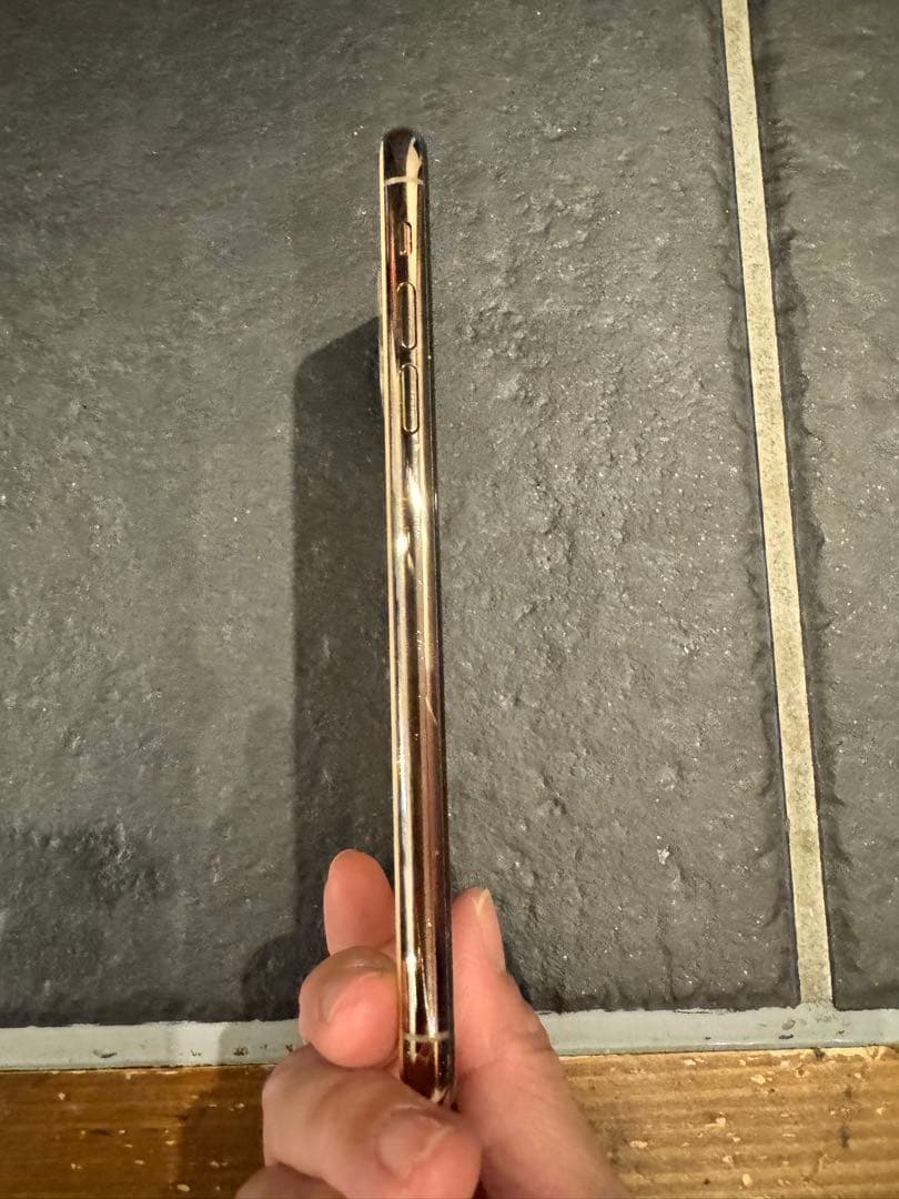 Apple iPhone 11 Pro Maxゴールド 本体　256G