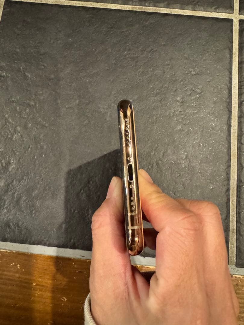 Apple iPhone 11 Pro Maxゴールド 本体　256G