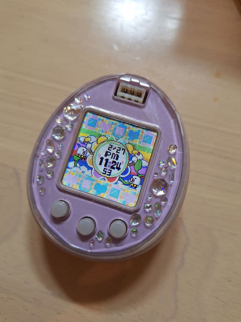 Tamagotchi パープル ビーズ装飾付き　たまごっちピース