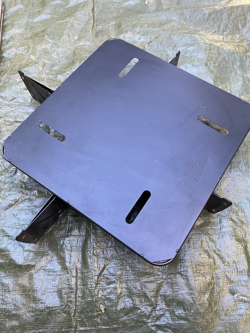 スノーピーク焚火台Lサイズ（旧タイプ・HEAD QUATER）