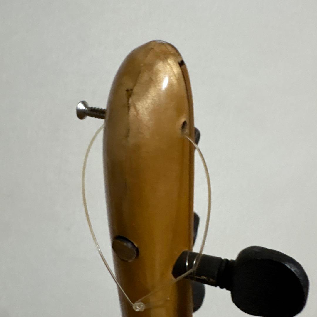 サズ　バーラマ エレキサズ　トルコ　民族楽器　弦楽器　リュート ギター