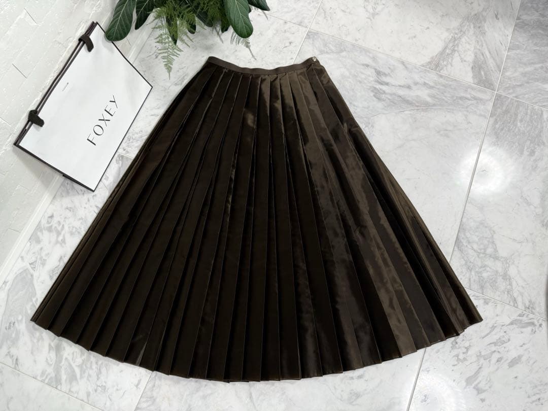 美品★24年Drawer ドゥロワー PRE2タフタプリーツスカート36