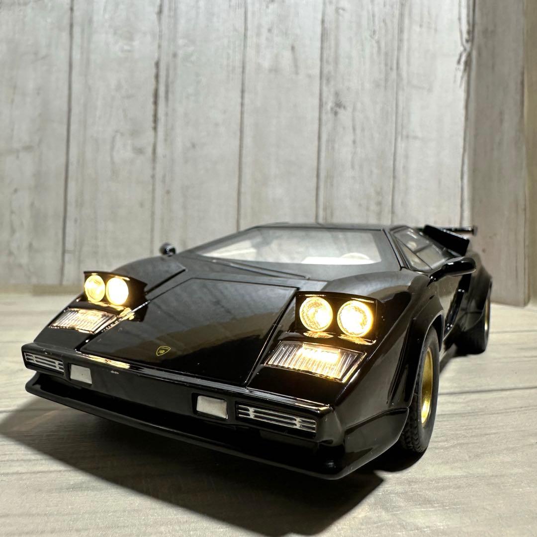 ランボルギーニ カウンタック 1/24 合金ミニカー　ブラック　黄色　二台セット