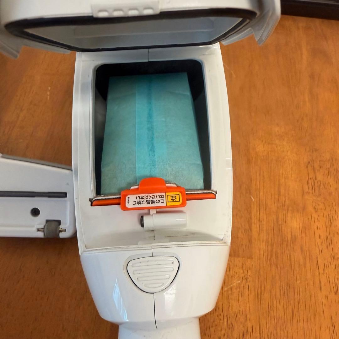 ● 美品 マキタ 掃除機 CL107FD 充電式クリーナー