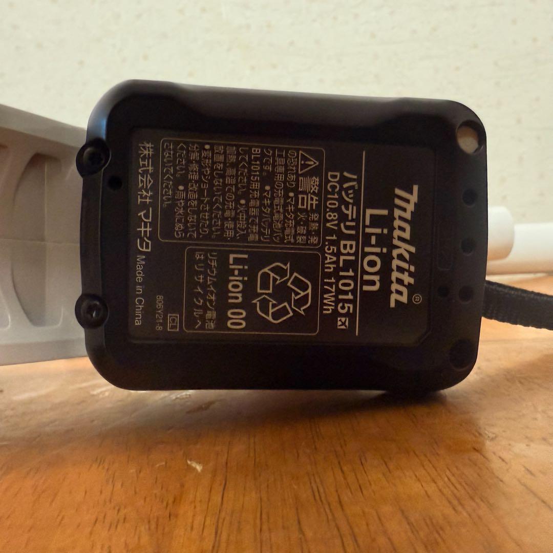 ● 美品 マキタ 掃除機 CL107FD 充電式クリーナー