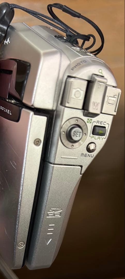 ［起動確認済］SANYO Xacti 6メガピクセル デジタルムービーカメラ