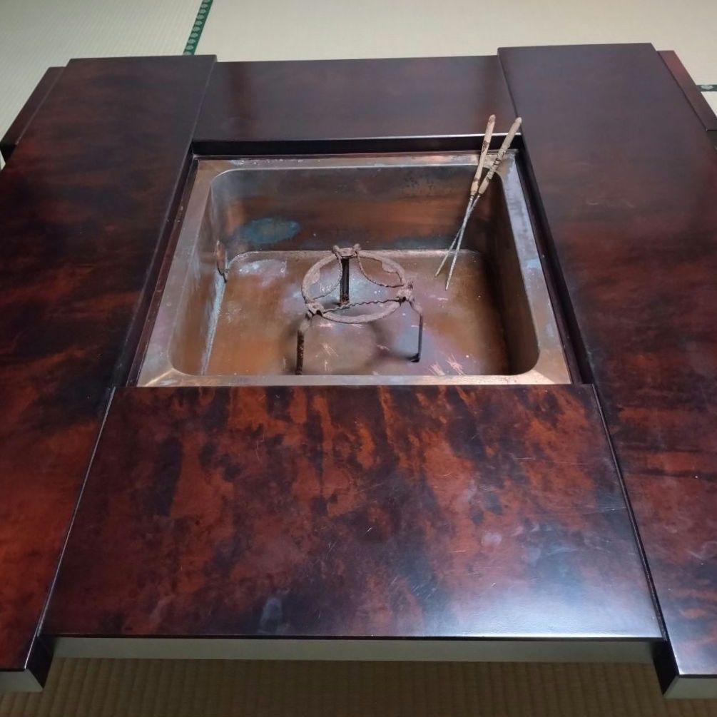 囲炉裏テーブル　囲炉裏付き座卓　民芸調　アンティーク　古民家　旅館　天然木