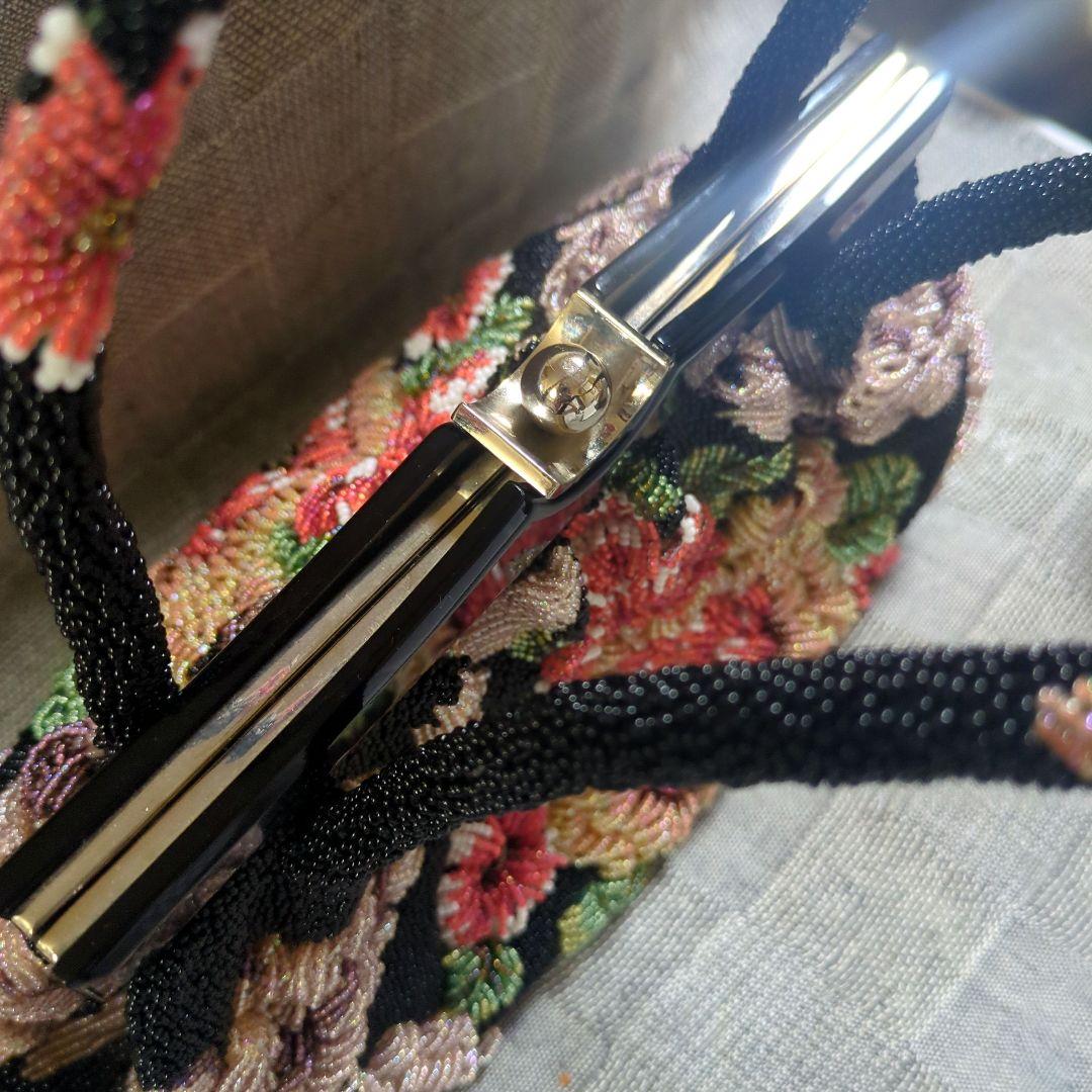手刺繍　総ビーズバッグ 花柄　総柄 和装 がま口