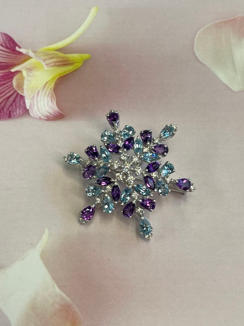 TASAKI 雪の結晶　ブローチ　値下げ‼︎